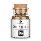 Sweet Surprise von Ankerkraut im Korkenglas auf weißem Hintergrund.