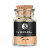 Tzatziki Gewürz von Ankerkraut im Korkenglas auf weißem Hintergrund.