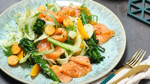 Rezept Marinierter Lachs mit Fenchel-Physalissalat & Bimi