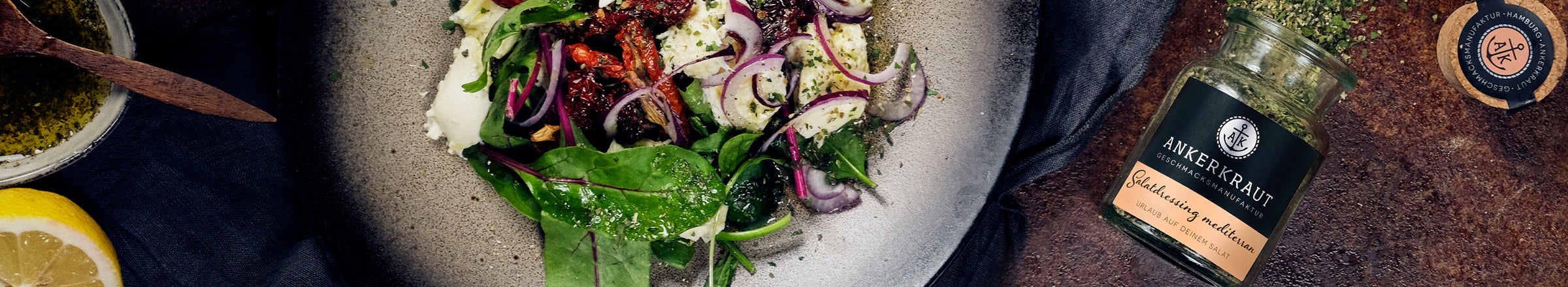 Salat würzen: für einen frischen, knackigen Geschmack
