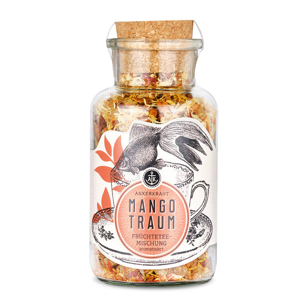 Korkenglas mit Tee auf weißem Hintergrund