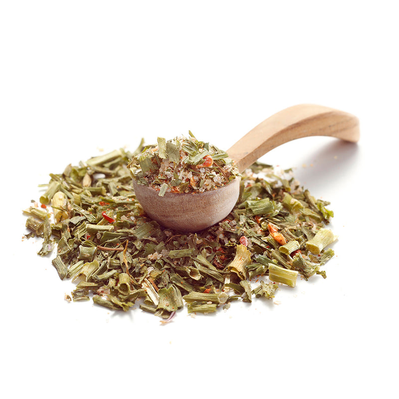 Amerikanisches Rührei von Ankerkraut als Häufchen auf einem Gewürzlöffel.