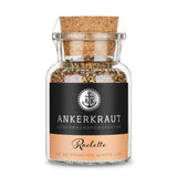 Raclette Gewürz von Ankerkraut im Korkenglas auf weißem Hintergrund.