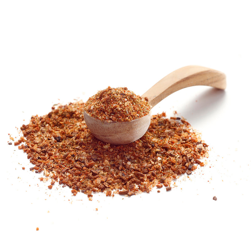 Ankerkraut Brotzeitsalz als Häufchen auf einem Gewürzlöffel.