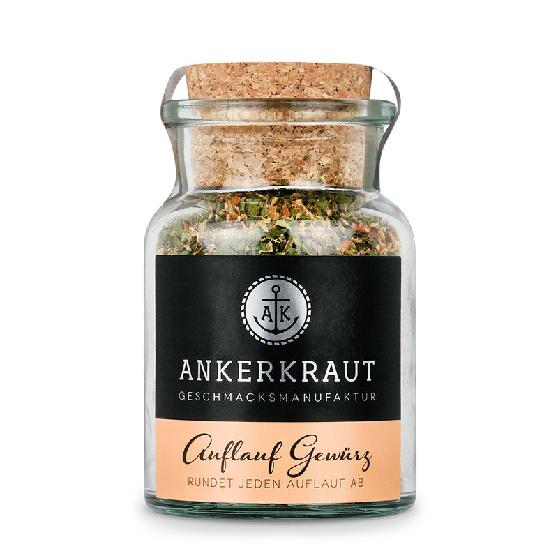 Auflauf Gewürz von Ankerkraut im Korkenglas auf weißem Hintergrund.