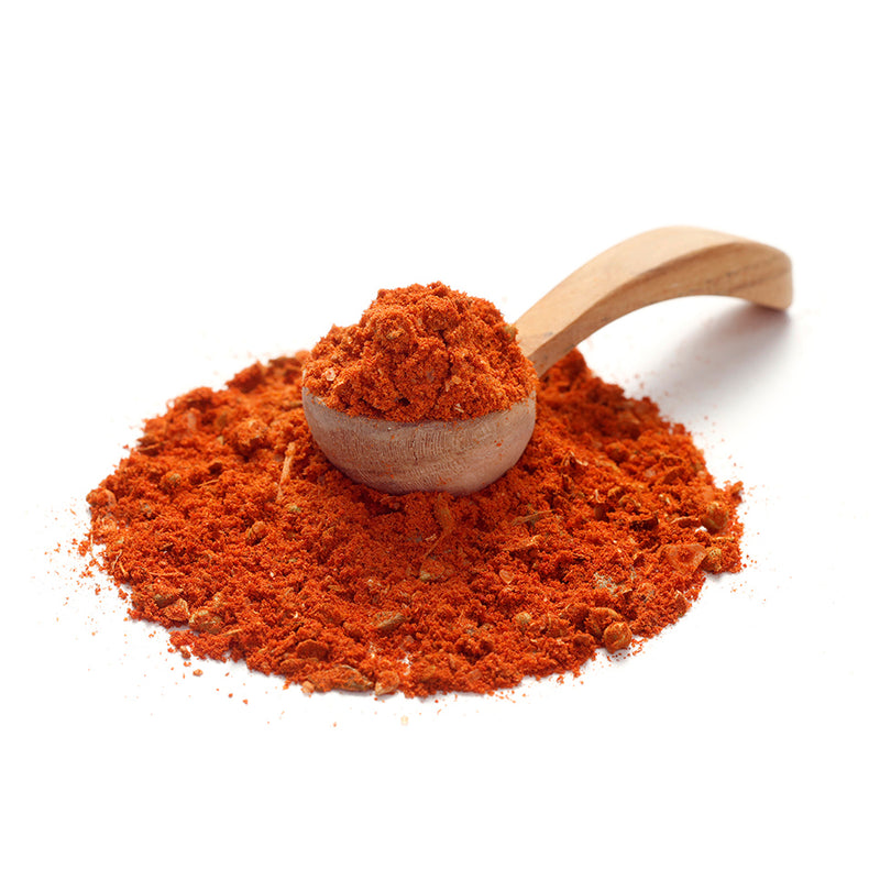 Kebab Gewürz von Ankerkraut als Häufchen auf einem Gewürzlöffel.