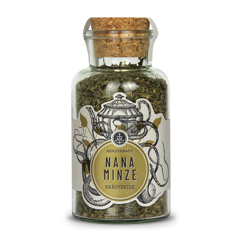 Nana Minze von Ankerkraut im Korkenglas auf weißem Hintergrund.
