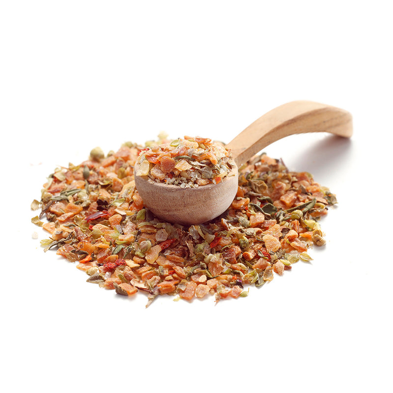 Roasted Garlic von Ankerkraut als Häufchen auf einem Gewürzlöffel.