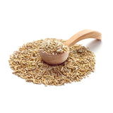 Rosmarin Gewürz von Ankerkraut als Häufchen auf einem Gewürzlöffel.