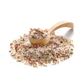 Tomatensalz von Ankerkraut als Häufchen auf einem Gewürzlöffel.