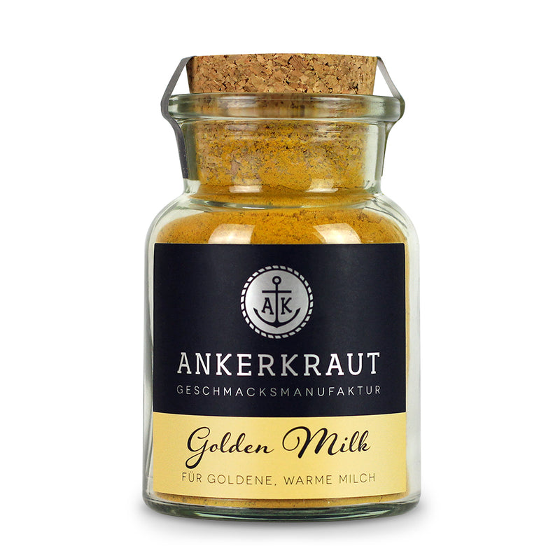 Golden Milk Gewürz von Ankerkraut im Korkenglas auf weißem Hintergrund.